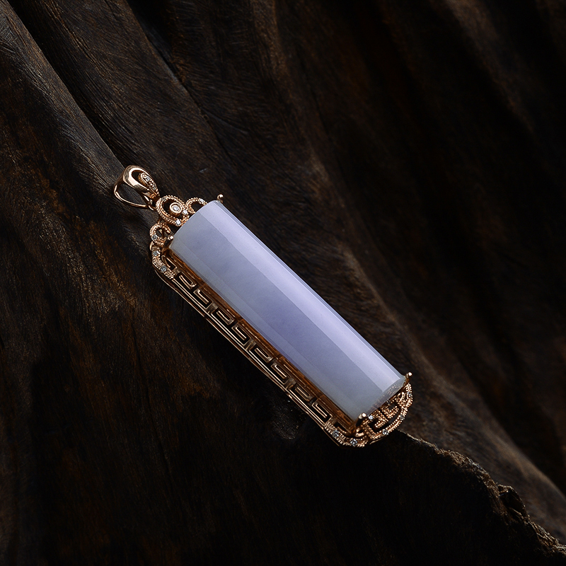 春色翡翠无事牌 - 红掌柜珠宝