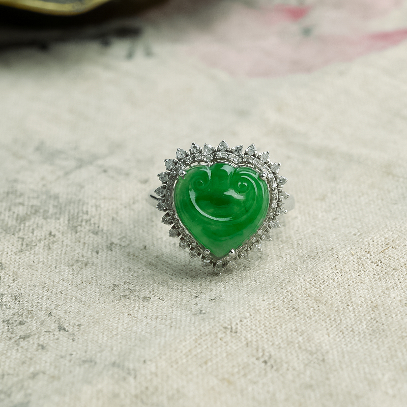 18K金镶钻糯种菠菜绿翡翠如意戒指-红掌柜珠宝