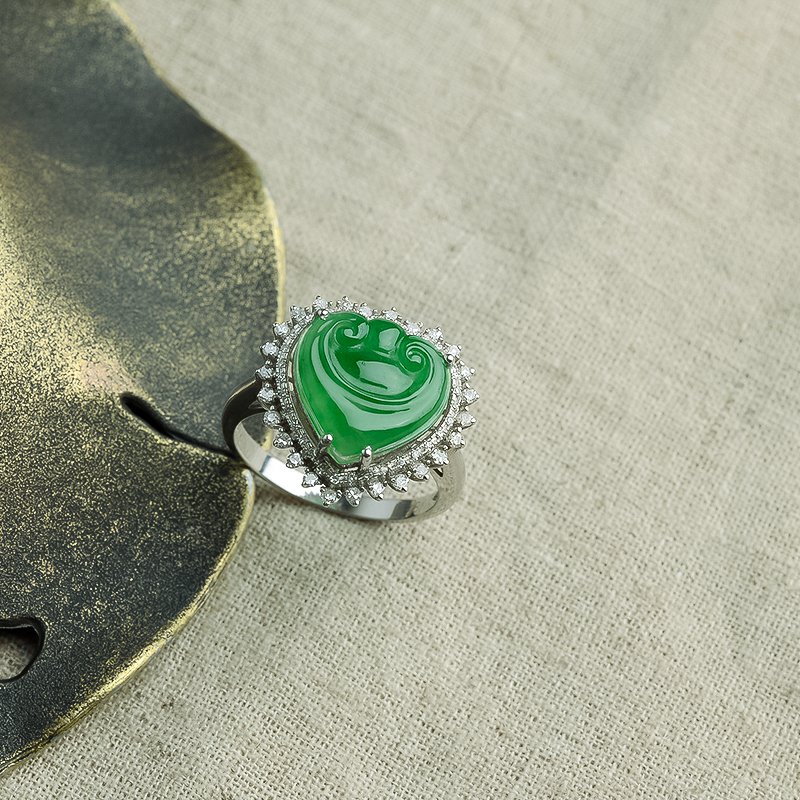 18K金镶钻糯种菠菜绿翡翠戒指-红掌柜珠宝