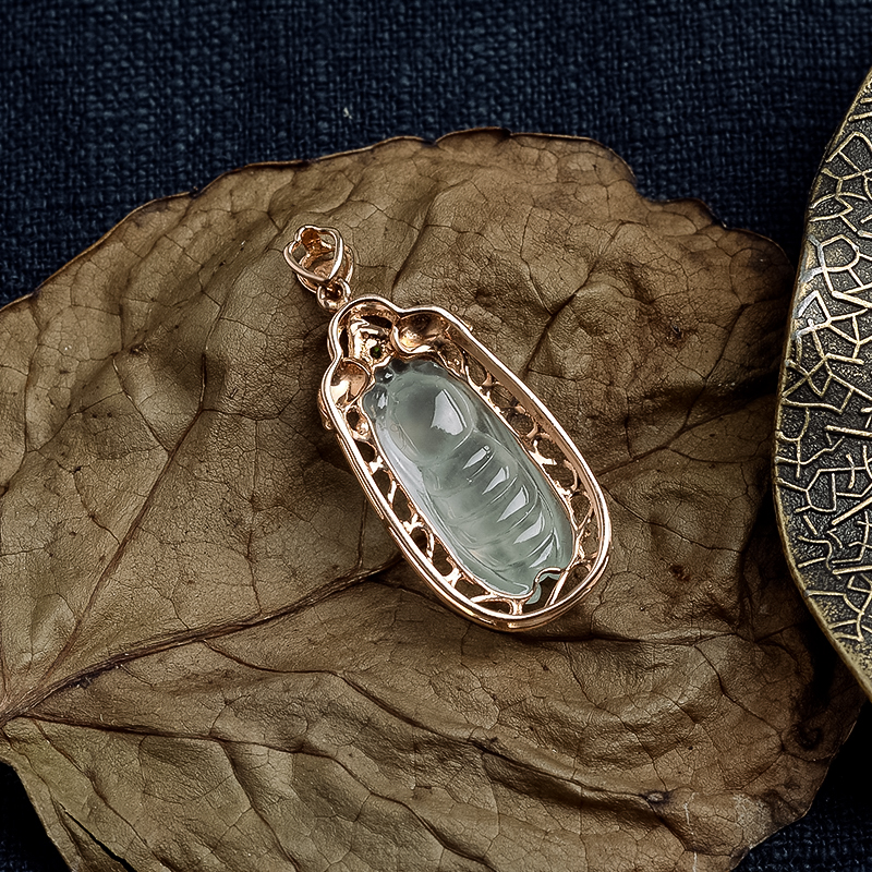 高冰翡翠蝉吊坠-红掌柜珠宝