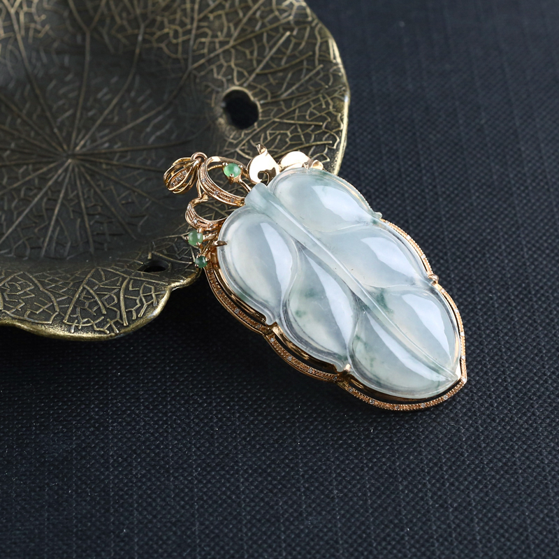 翡翠叶子飘花吊坠-红掌柜珠宝