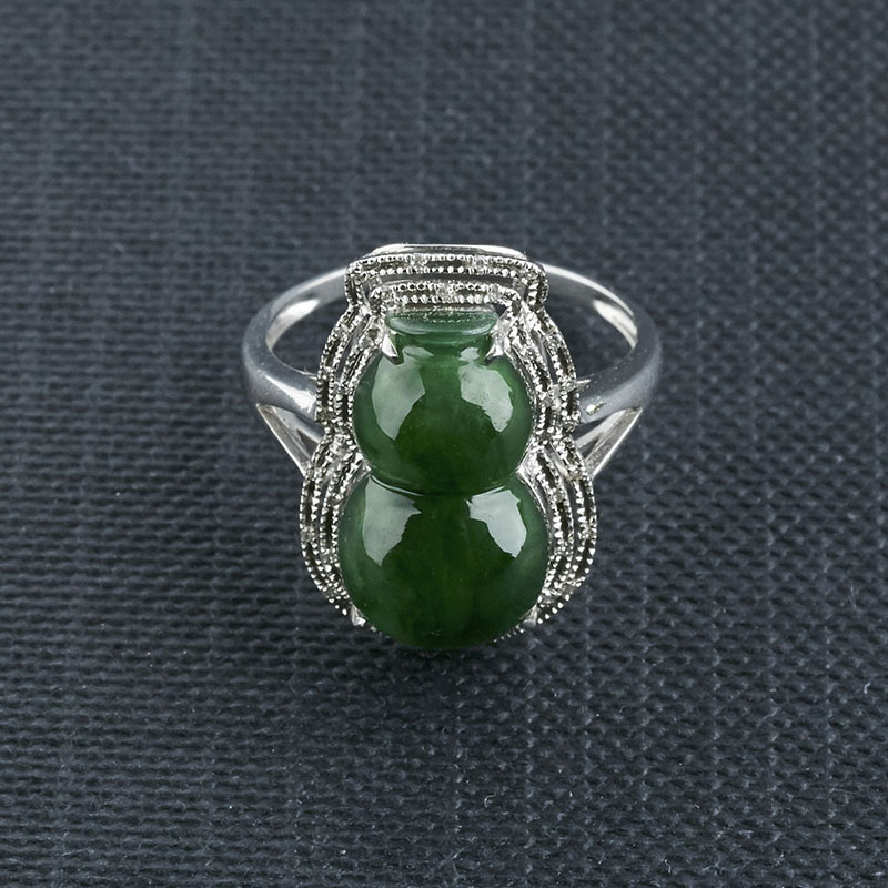 18K金镶钻浓绿翡翠戒指-红掌柜珠宝