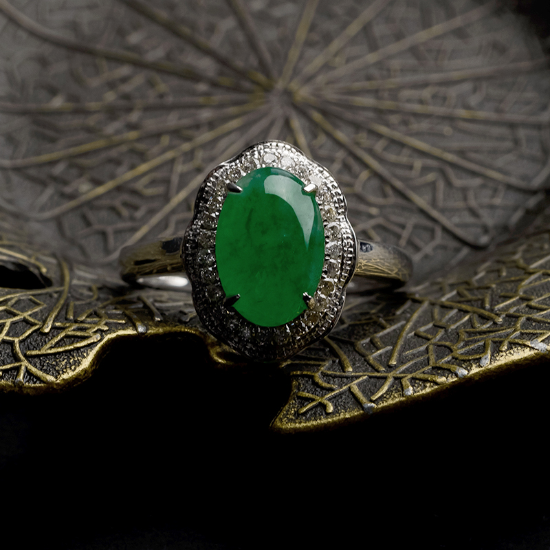 18K金镶钻翡翠戒指-红掌柜珠宝