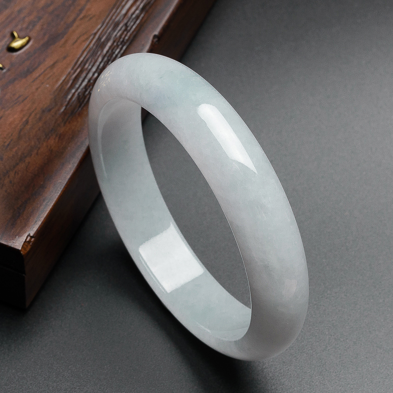 糯种白底翡翠手镯-红掌柜珠宝