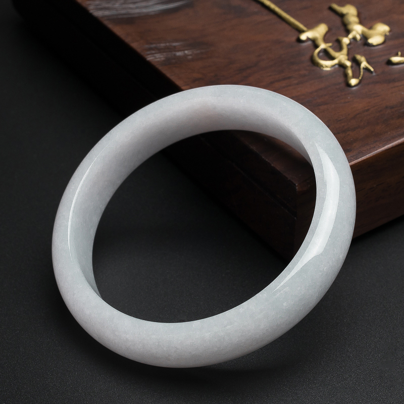 白底翡翠手镯-红掌柜珠宝