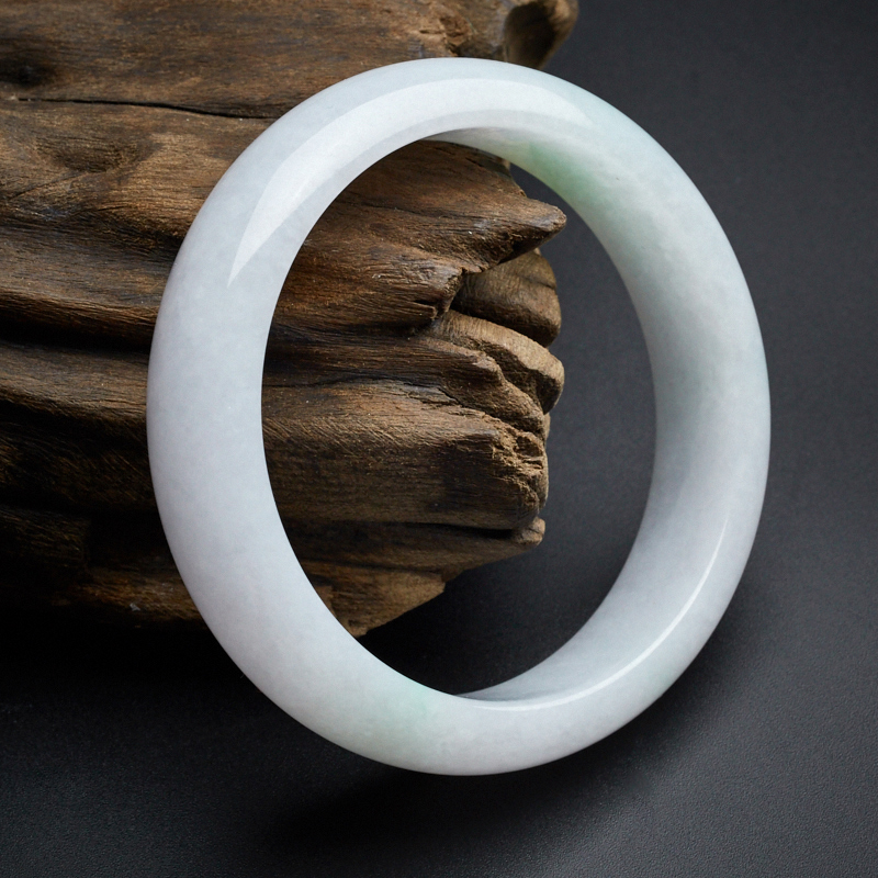 糯种飘绿翡翠手镯 - 红掌柜珠宝