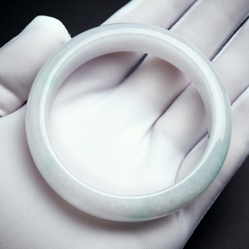 糯种飘绿翡翠手镯 - 红掌柜珠宝