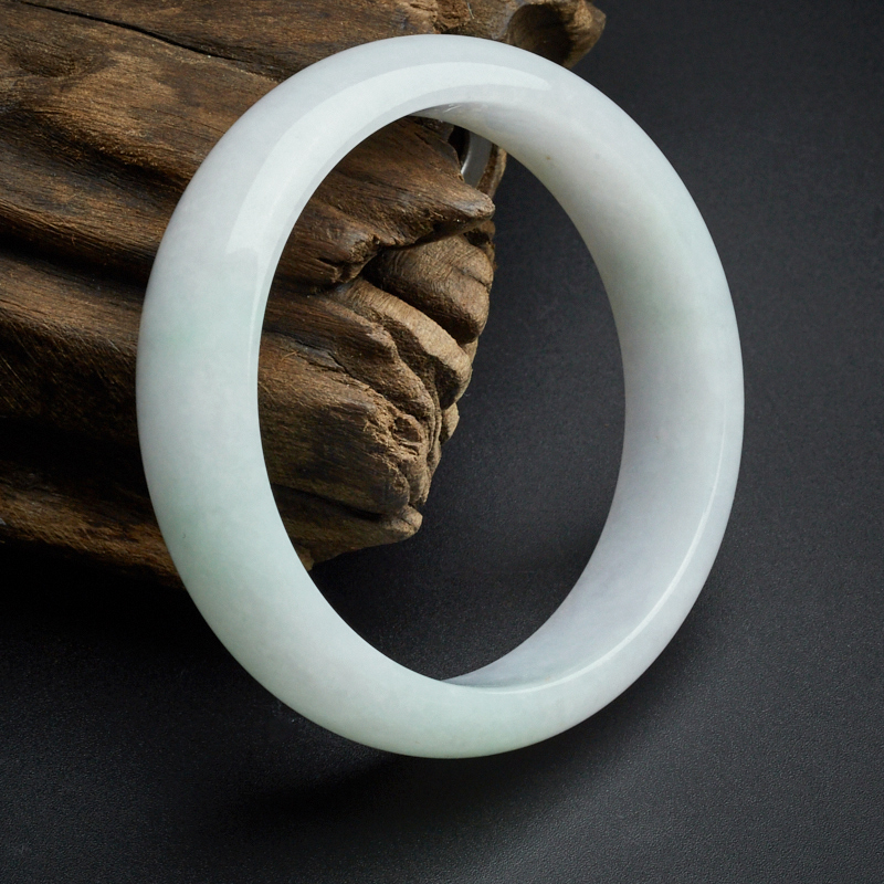 糯种飘绿翡翠手镯 - 红掌柜珠宝