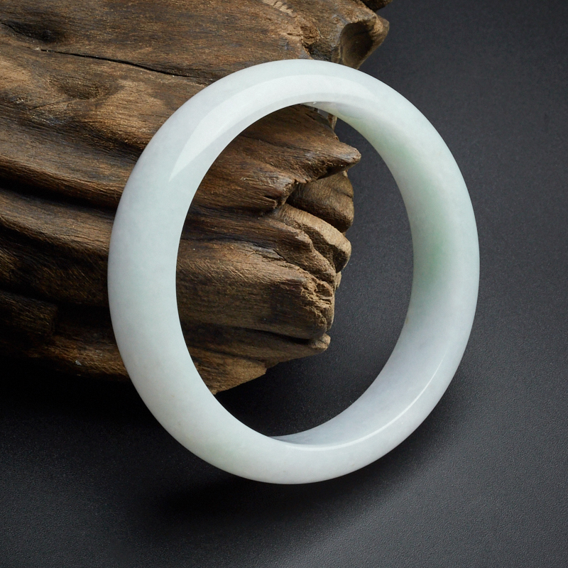 糯种飘绿翡翠手镯 - 红掌柜珠宝