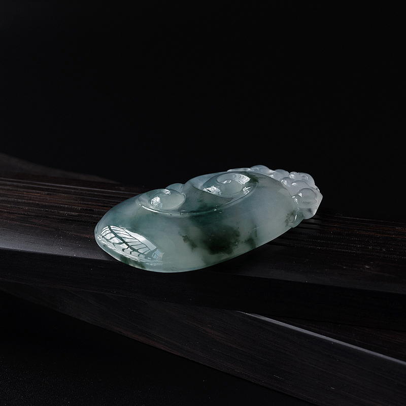 缅甸天然冰糯种飘花翡翠吊坠-红掌柜