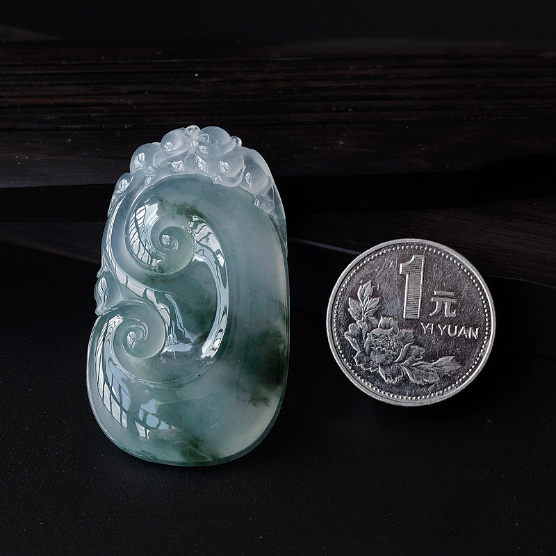 冰糯种飘花翡翠如意吊坠-红掌柜