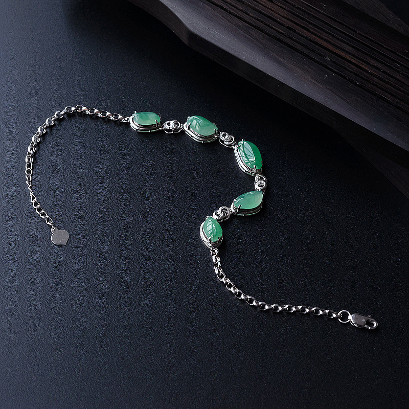 18K镶缅甸天然冰糯种浅绿翡翠手链-红掌柜