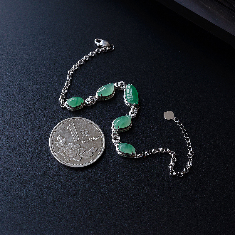 18K镶冰糯种浅绿翡翠手链-红掌柜