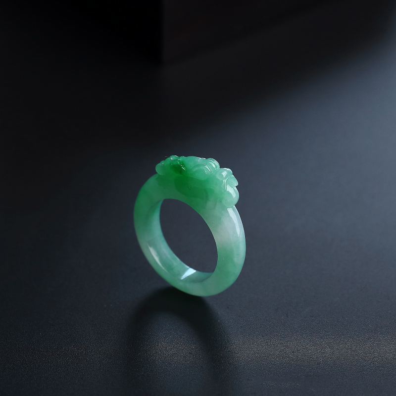 缅甸天然糯种阳绿翡翠龙头戒指-红掌柜