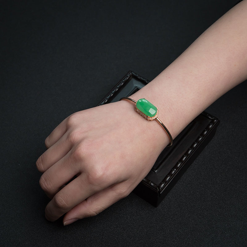 糯种阳绿翡翠手镯-红掌柜