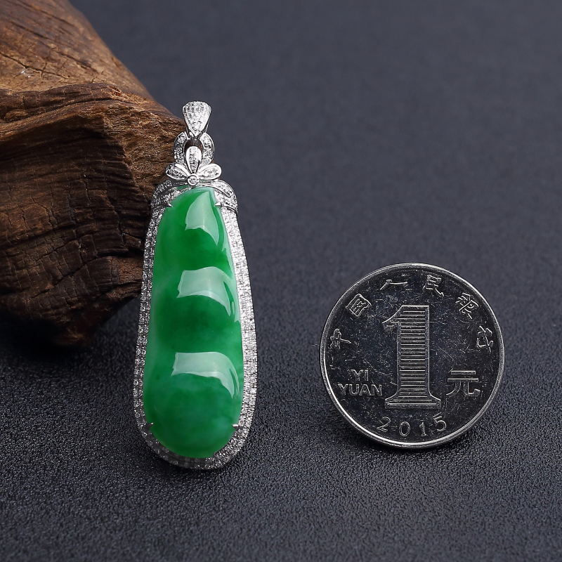天然糯种深绿翡翠福豆吊坠 - 红掌柜
