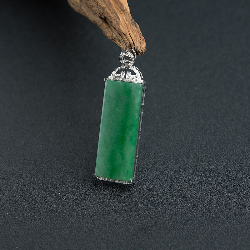 18K金镶钻糯种翡翠无事牌吊坠 - 红掌柜