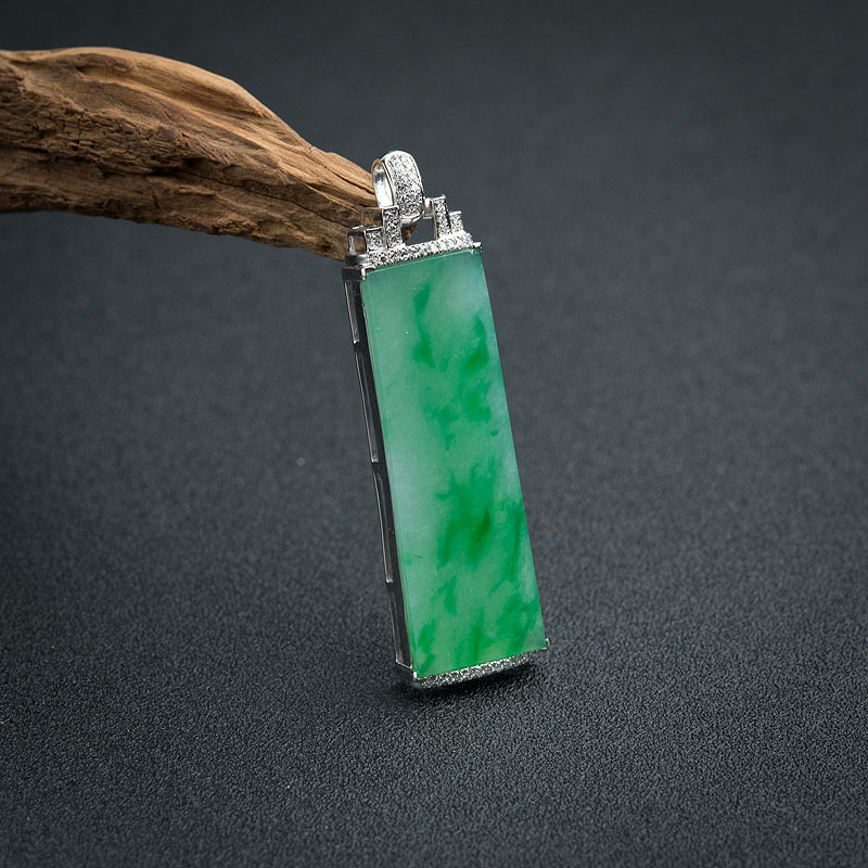 天然18K金镶钻糯种飘翠翡翠无事牌吊坠 - 红掌柜