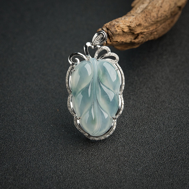 缅甸天然18K金镶钻糯冰种飘翠翡翠叶子吊坠 - 红掌柜