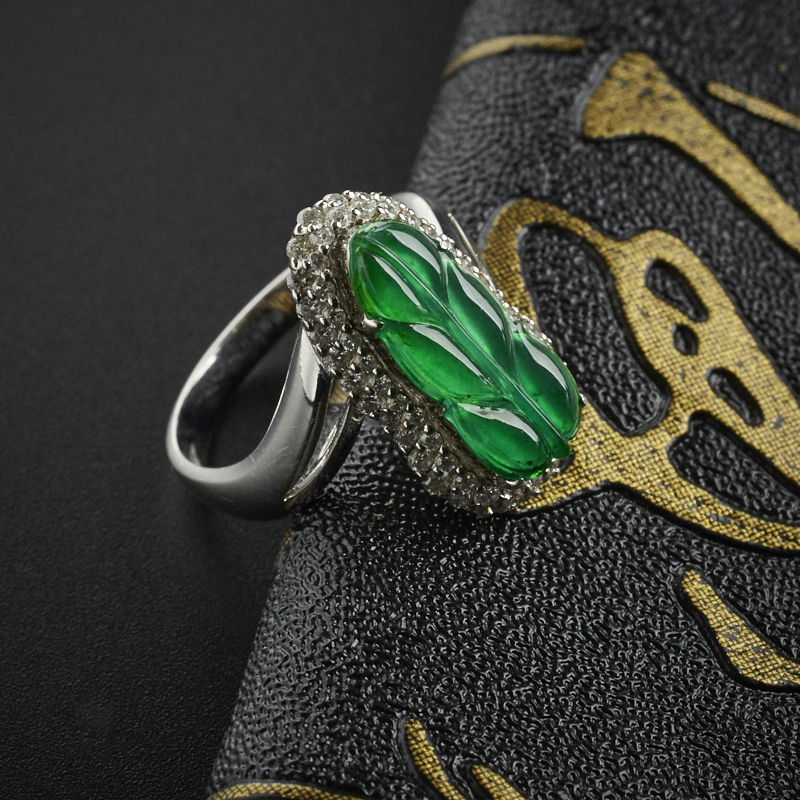 缅甸A货阳绿树叶戒指 - 红掌柜珠宝