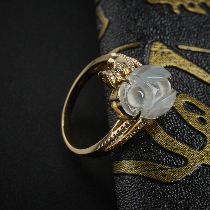 翡翠一鸣惊人戒指-红掌柜珠宝