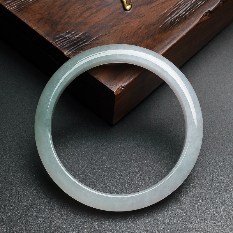 糯冰种浅绿翡翠手镯 - 红掌柜珠宝