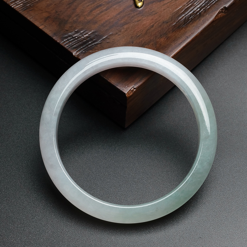 糯冰种浅绿翡翠手镯 - 红掌柜珠宝