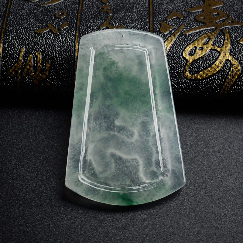 冰种翡翠龙牌吊坠-红掌柜珠宝