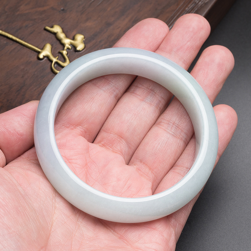 缅甸细糯种翡翠手镯-红掌柜珠宝