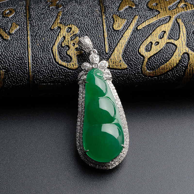 18K金镶钻翡翠吊坠-红掌柜珠宝