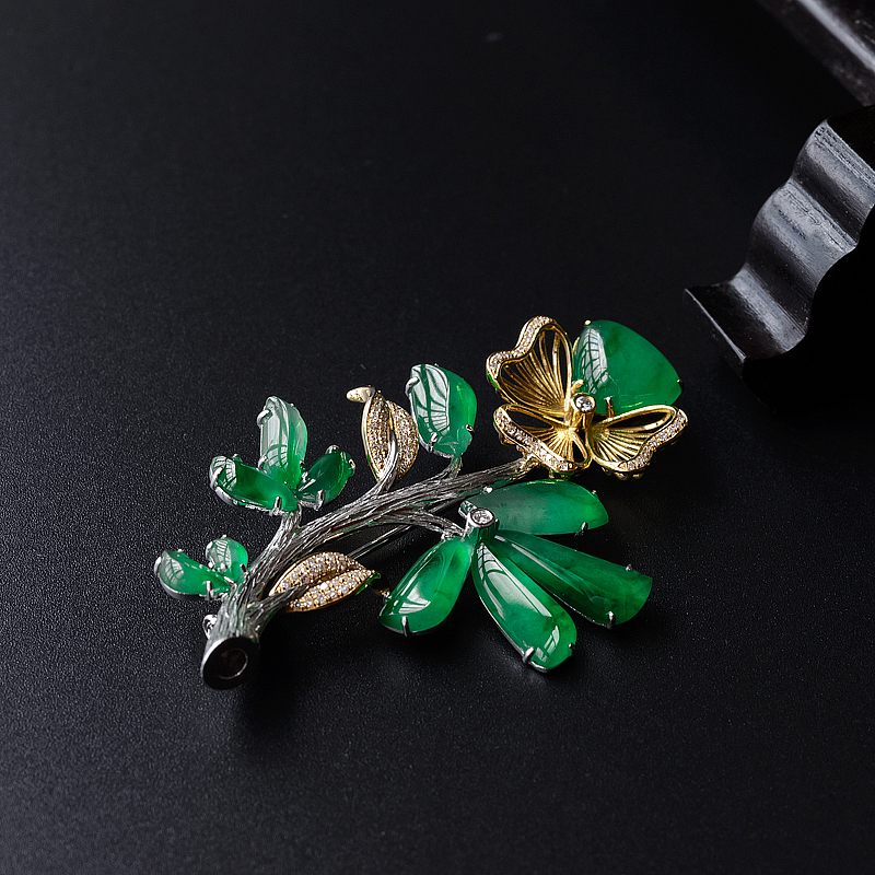 冰糯种黄阳绿翡翠四叶草胸针-红掌柜