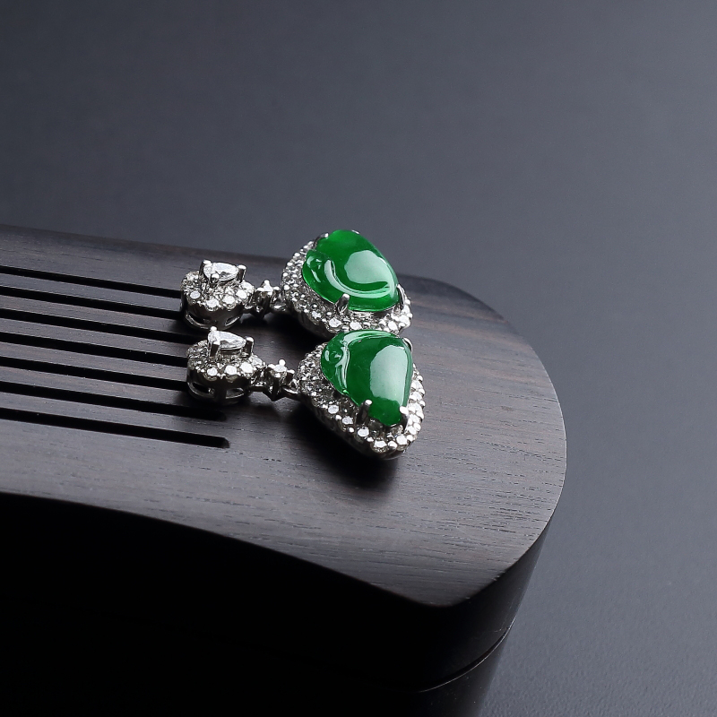 翡翠天鹅耳钉-红掌柜