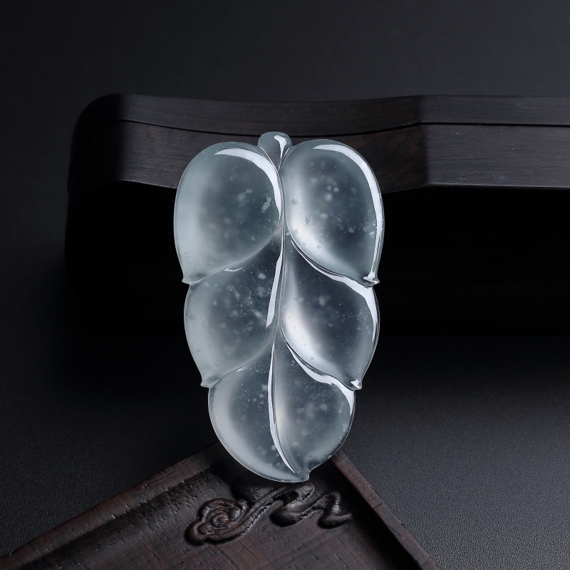 天然木那高冰种淡绿翡翠叶子 - 红掌柜