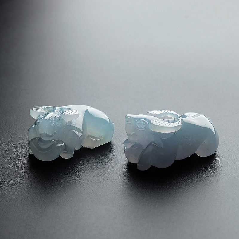 糯冰种翡翠蓝底牛吊坠 - 红掌柜珠宝