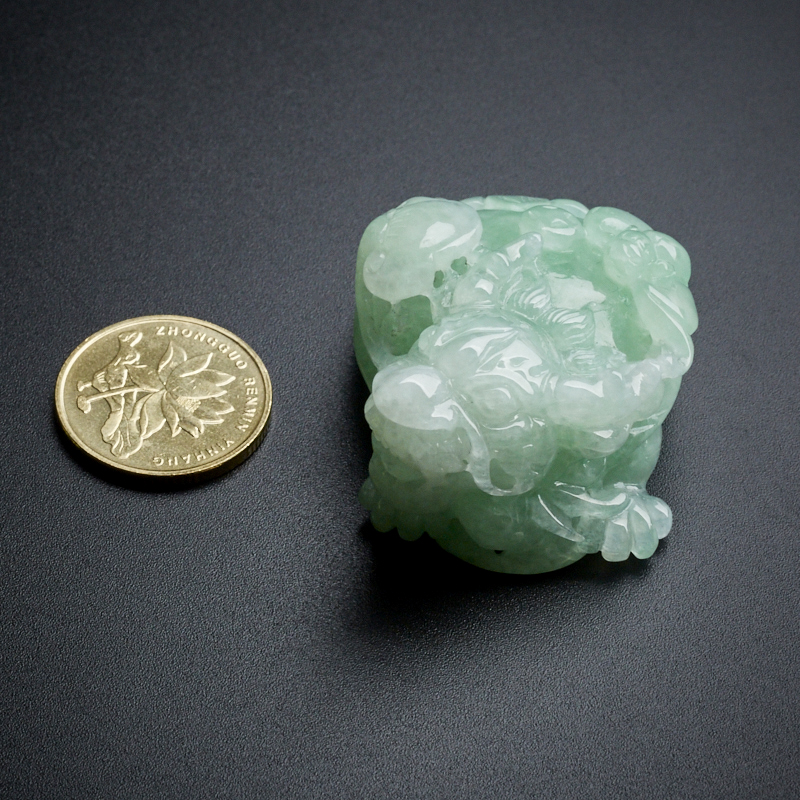 糯种翡翠阳绿霸下吊坠 - 红掌柜珠宝