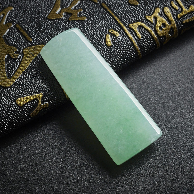 方牌吊坠 - 红掌柜珠宝