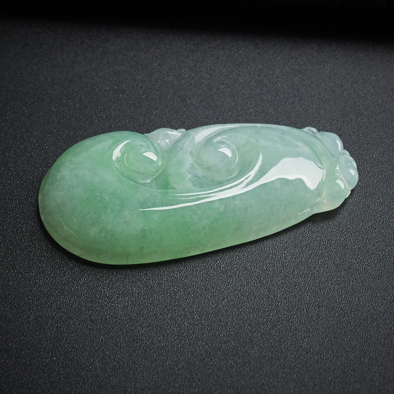 糯种翡翠苹果绿如意吊坠 - 红掌柜珠宝