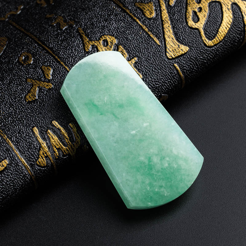 糯冰种浅绿翡翠方牌吊坠 - 红掌柜珠宝