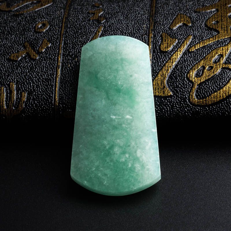 糯冰种浅绿翡翠方牌吊坠 - 红掌柜珠宝