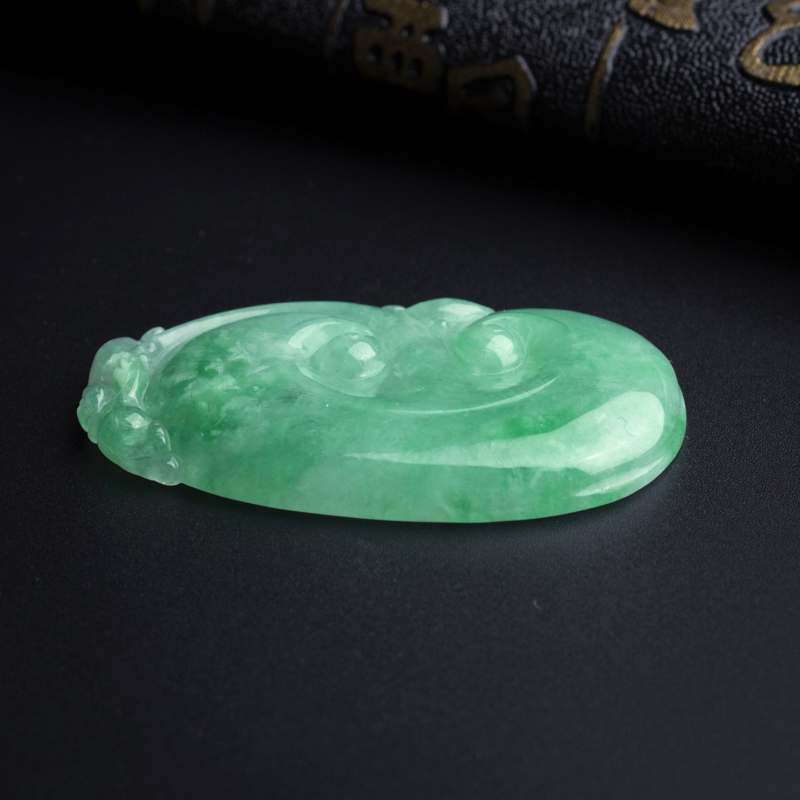 翡翠吊坠-红掌柜