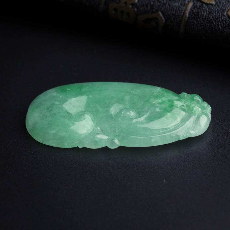 缅甸糯种飘绿翡翠如意吊坠-红掌柜