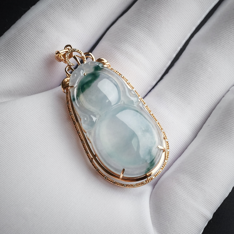 冰糯种翡翠吊坠-红掌柜