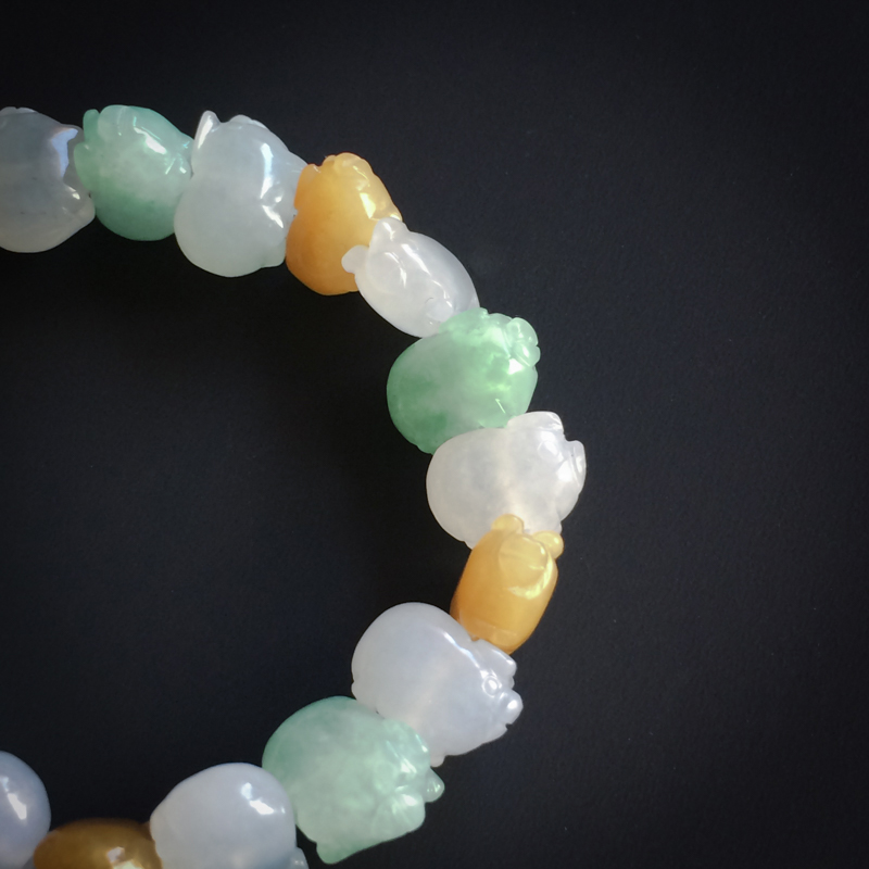 翡翠小猪手串-红掌柜