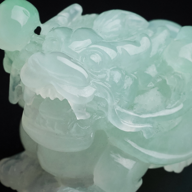 缅甸冰糯种淡绿龙龟吊坠 - 红掌柜