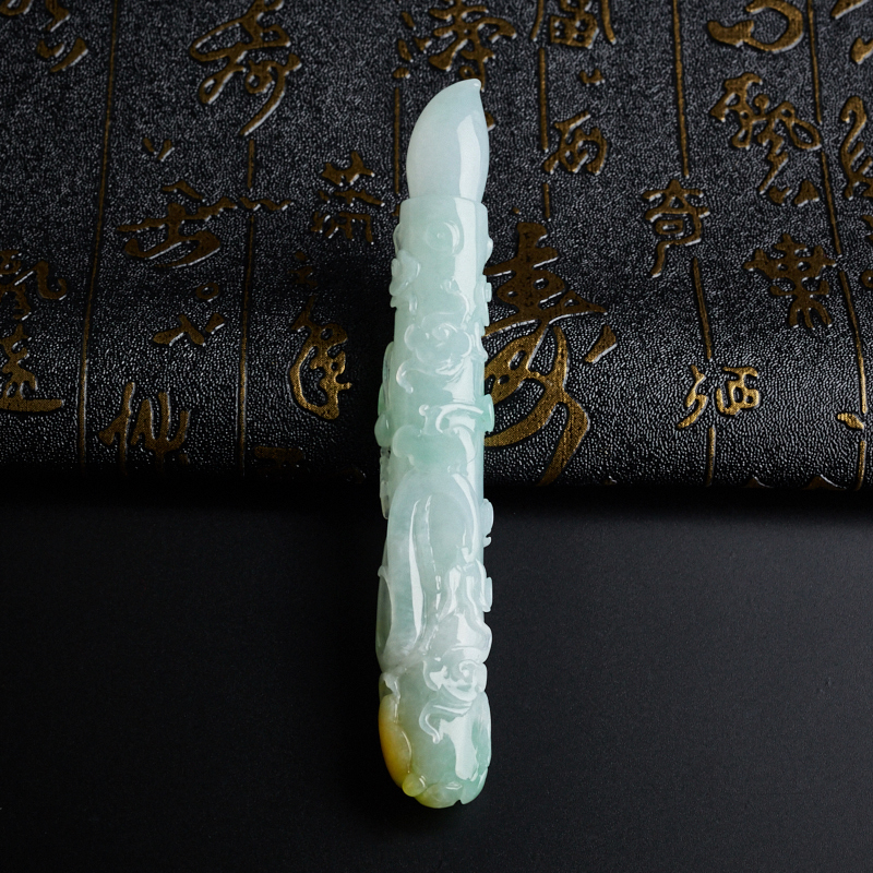 A货天然糯种浅绿飘黄翡毛笔摆件 - 红掌柜