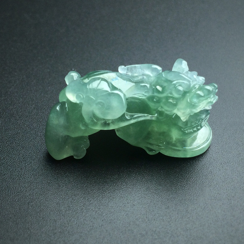 缅甸糯冰种淡绿翡翠貔貅吊坠-红掌柜