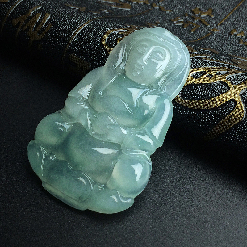 缅甸细糯种淡绿翡翠吊坠-红掌柜