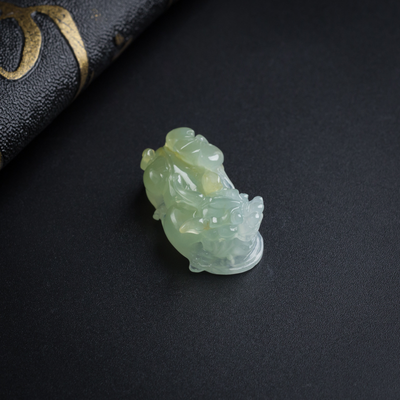 黄翡翡翠貔貅吊坠-红掌柜