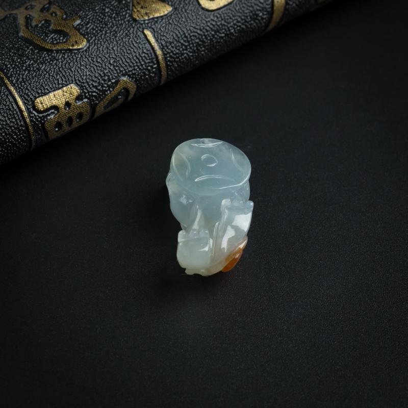 冰糯种黄翡翡翠貔貅-红掌柜