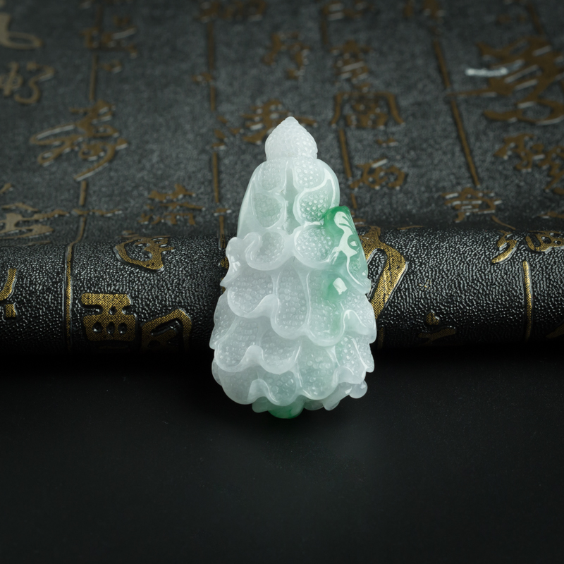 细糯种飘绿翡翠白菜吊坠-红掌柜